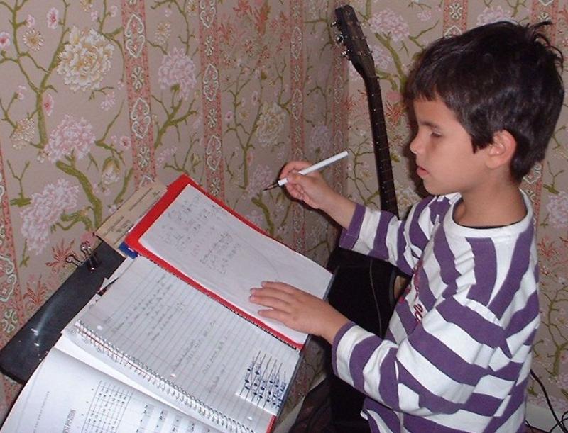 Beginner Guitar Student at Center City Philadelphia Guitar Lessons